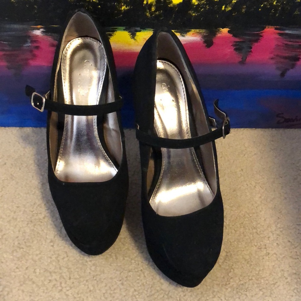 Black Suede Platform Heel🖤